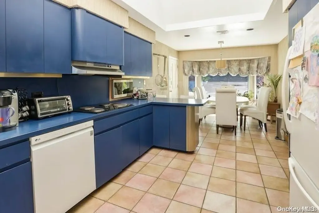 11 Hedgerow Lane Jericho NY 11753