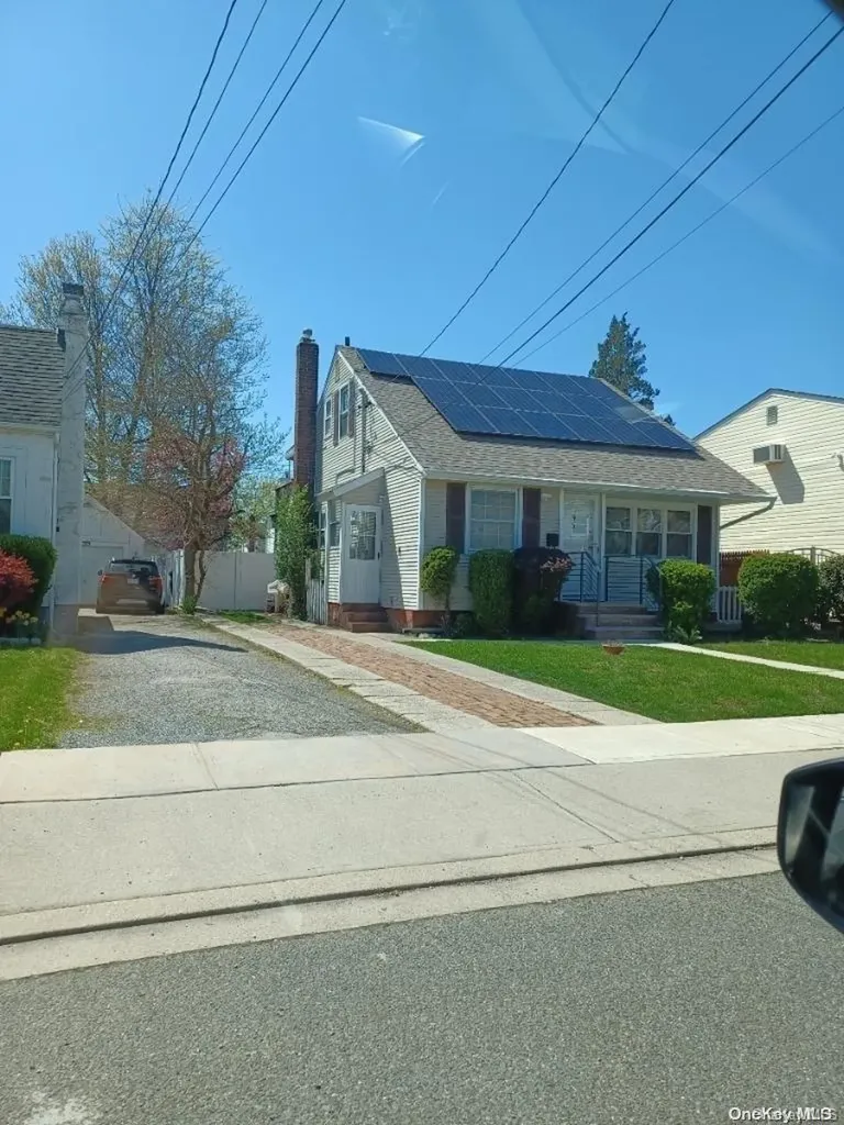 95 Perry Street Hempstead NY 11550