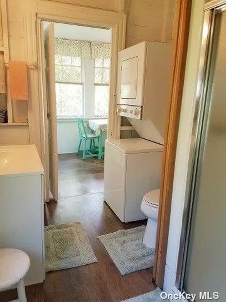 276 Cottage Walk Ocean Beach NY 11770