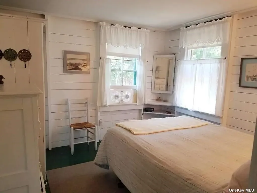 276 Cottage Walk Ocean Beach NY 11770