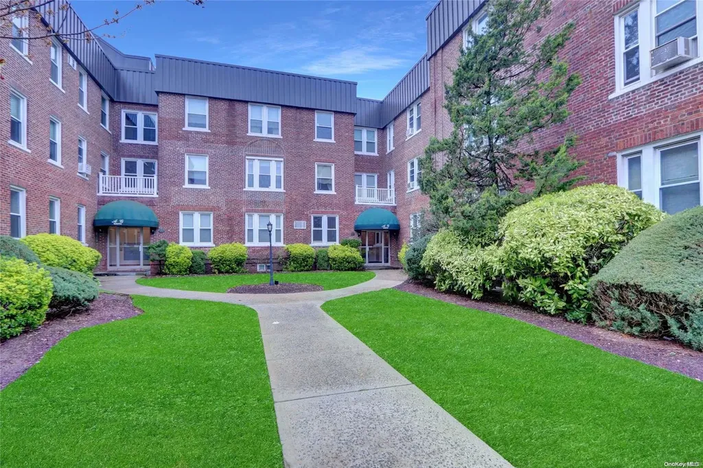 185 Atlantic Avenue Lynbrook NY 11563