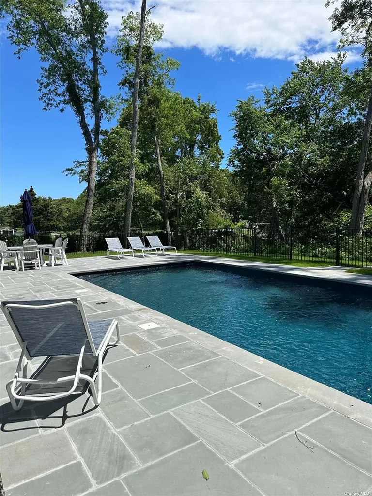 910 Glenn Road Southold NY 11971