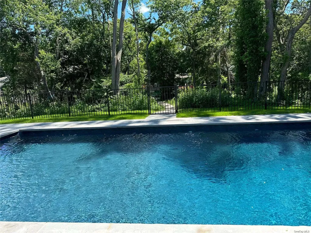 910 Glenn Road Southold NY 11971