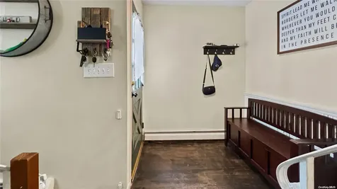 5 Circle Court Farmingville NY 11738