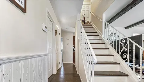 5 Circle Court Farmingville NY 11738