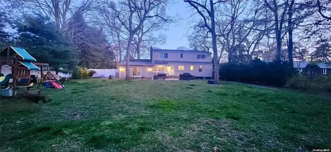 5 Circle Court Farmingville NY 11738