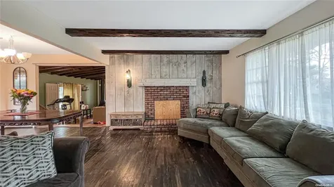 5 Circle Court Farmingville NY 11738