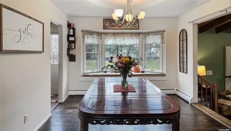 5 Circle Court Farmingville NY 11738