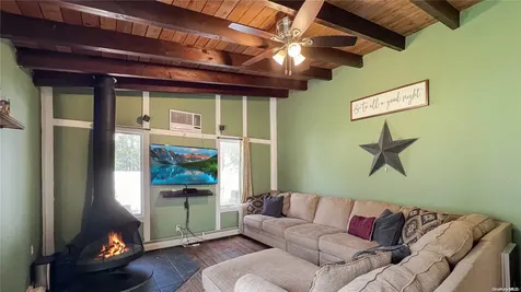 5 Circle Court Farmingville NY 11738