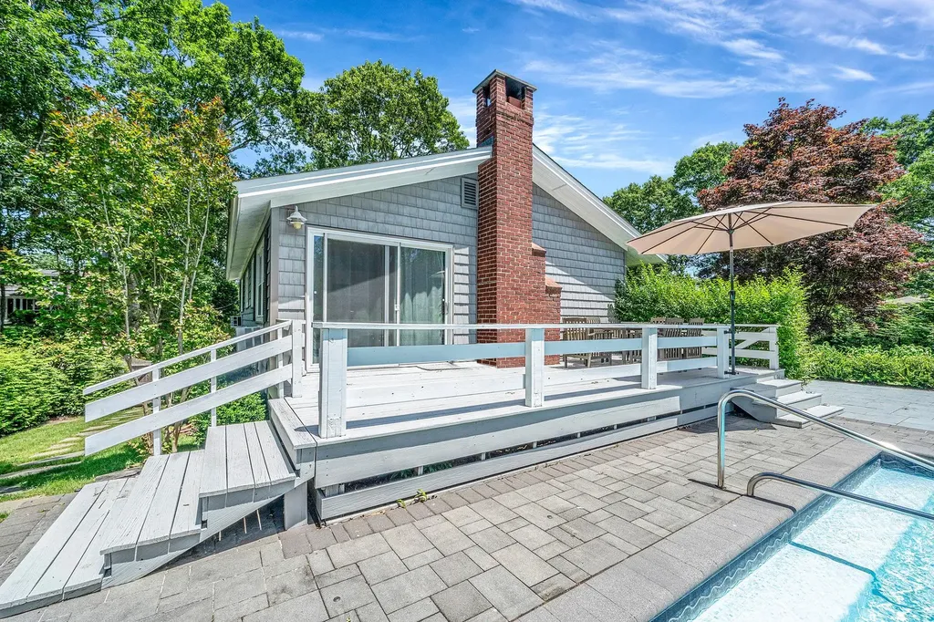 3 Crestview Drive Remsenburg NY 11960