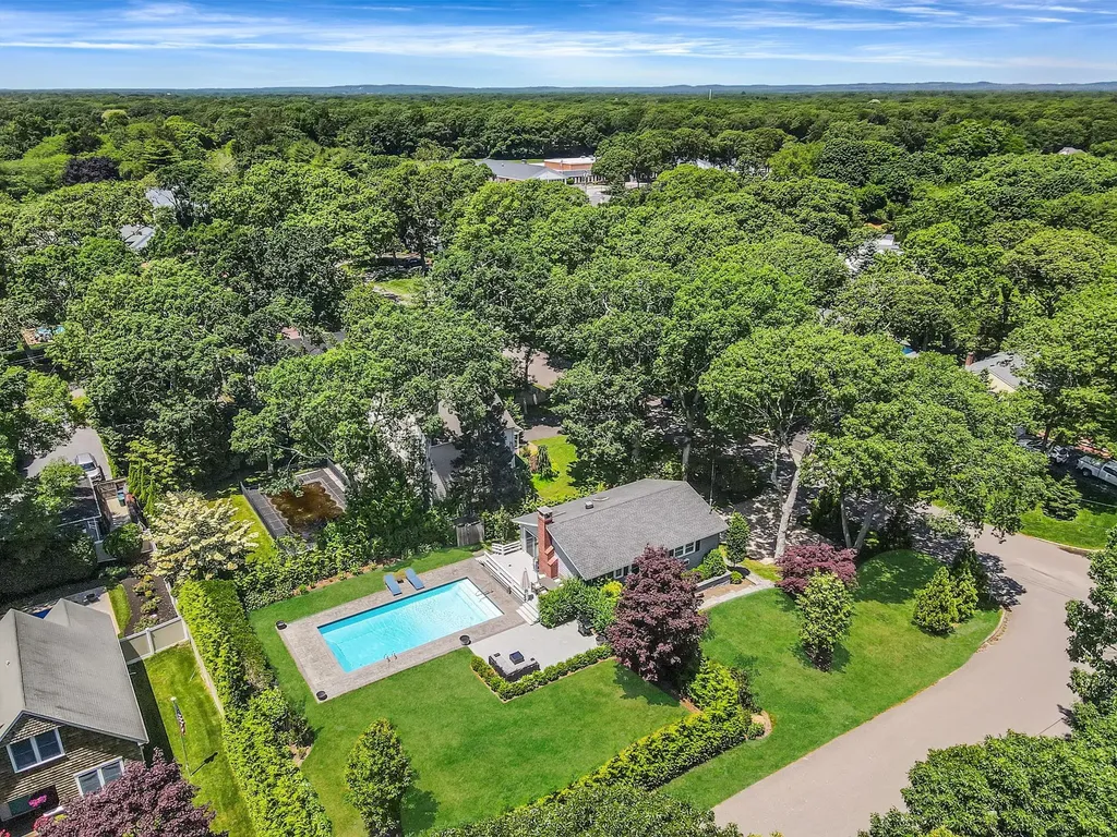 3 Crestview Drive Remsenburg NY 11960