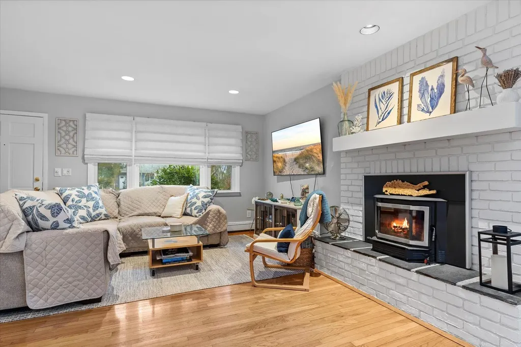 3 Crestview Drive Remsenburg NY 11960