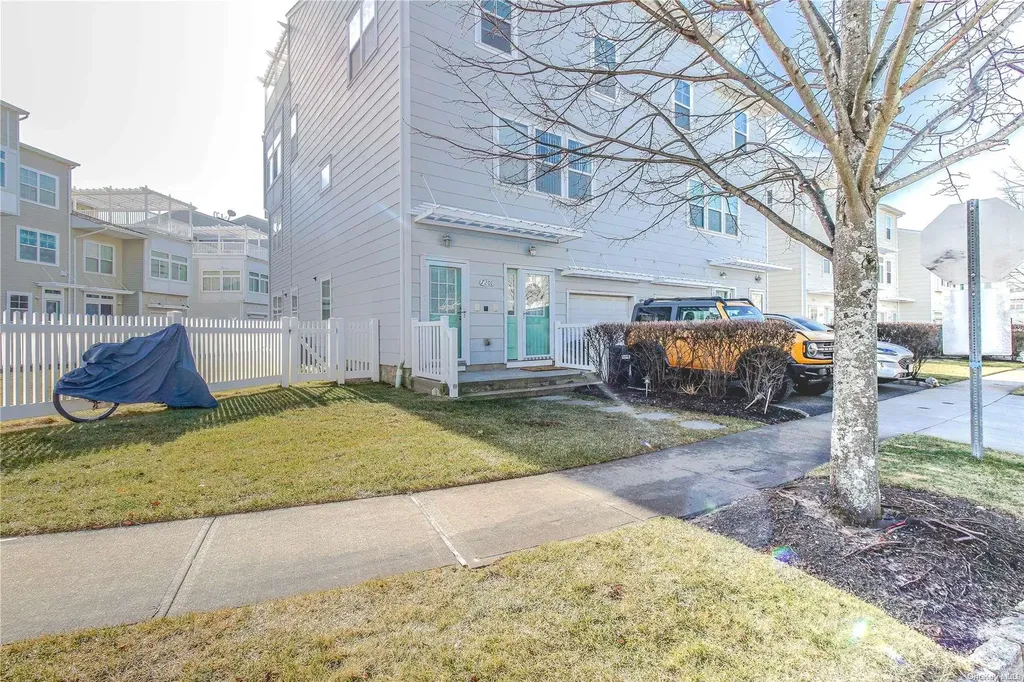 7201 Catamaran Way Arverne NY 11692
