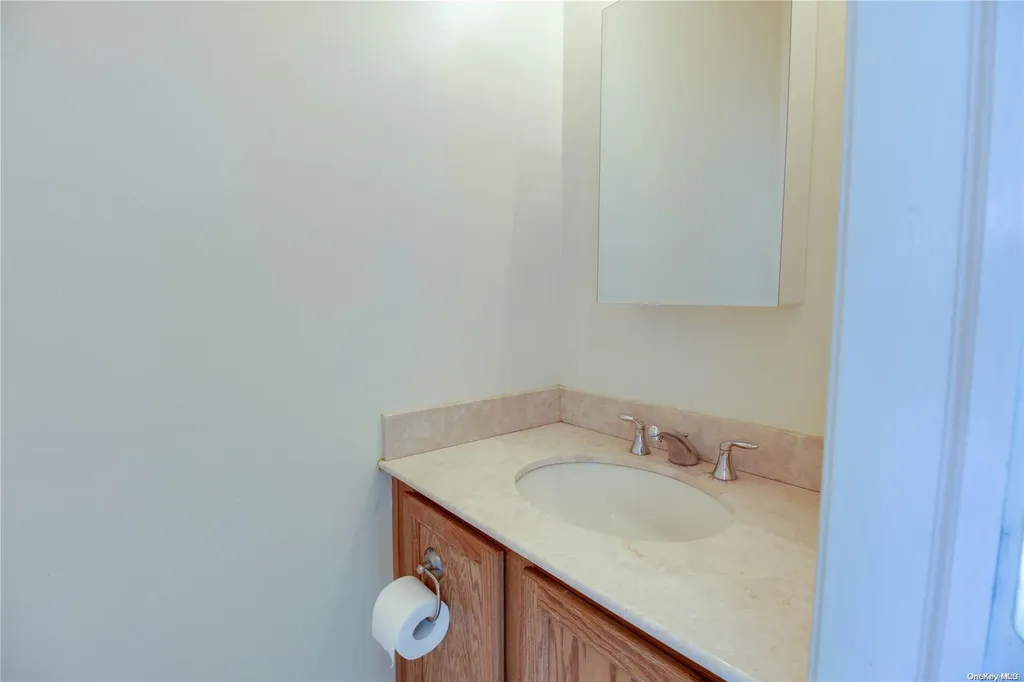 7201 Catamaran Way Arverne NY 11692