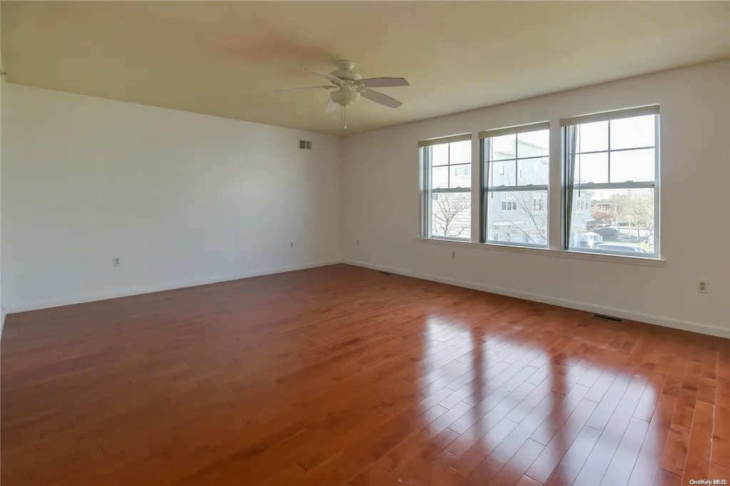 7201 Catamaran Way Arverne NY 11692