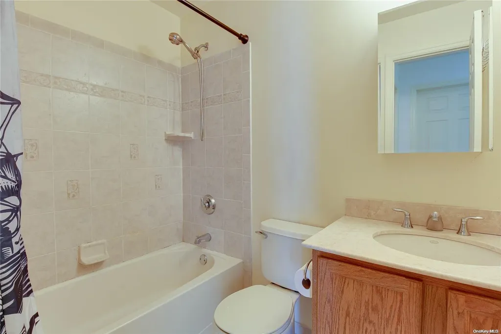 7201 Catamaran Way Arverne NY 11692