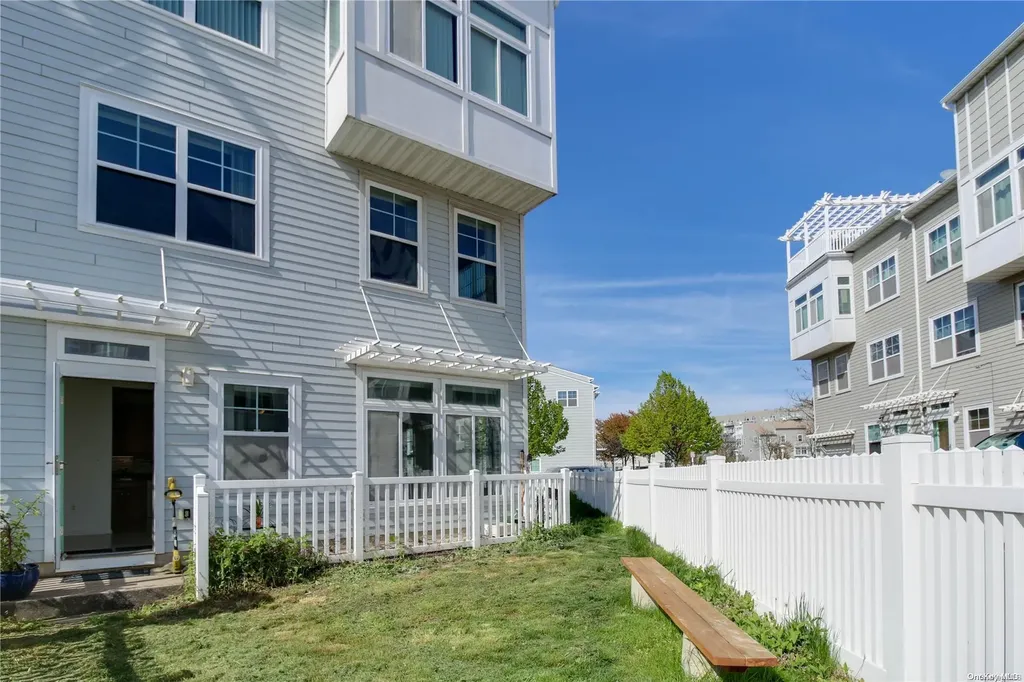 7201 Catamaran Way Arverne NY 11692