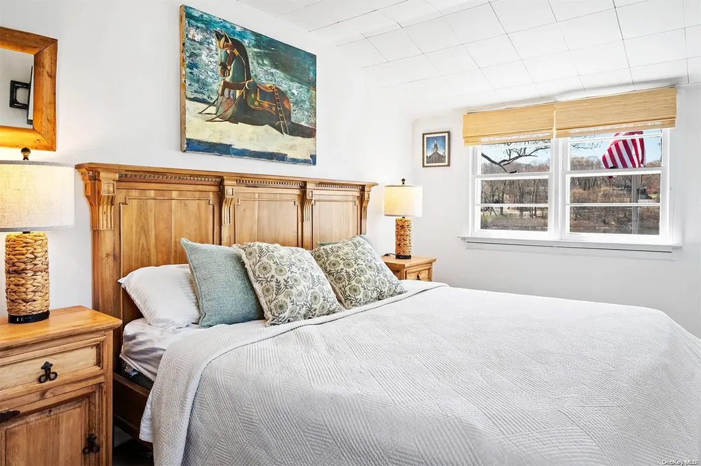 2 Doris Lane Southampton NY 11968