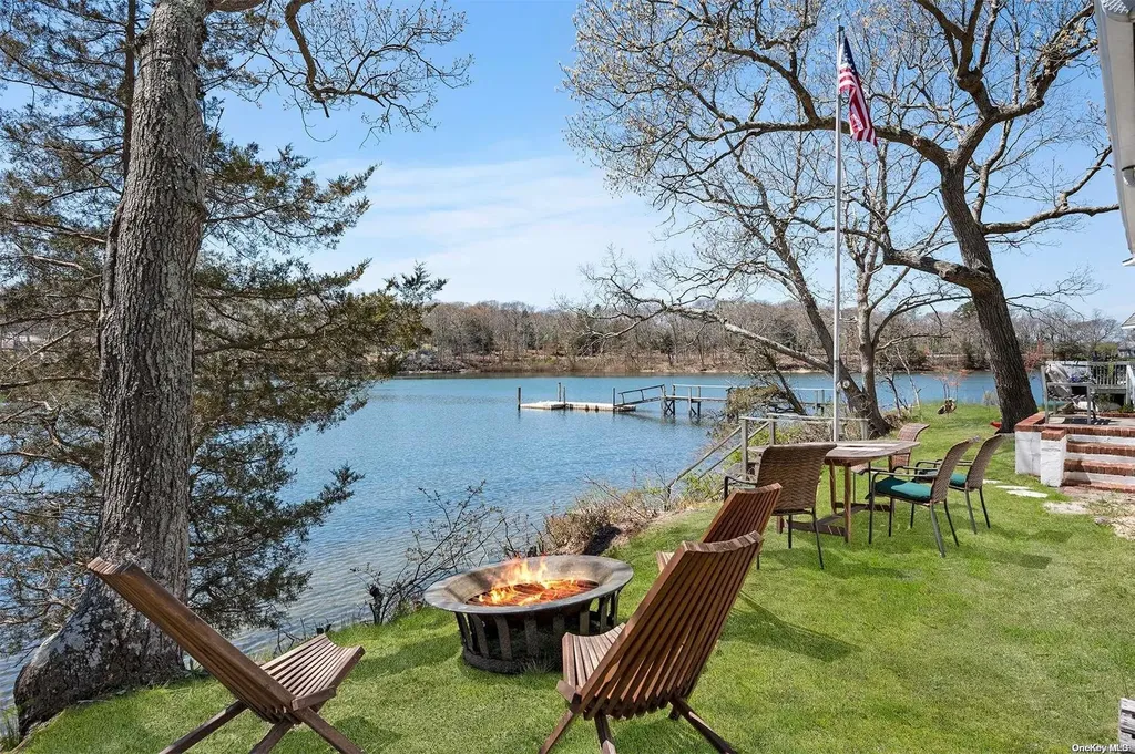 2 Doris Lane Southampton NY 11968