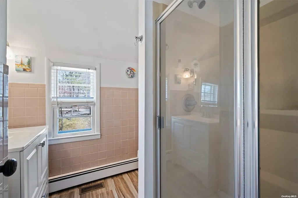 2 Doris Lane Southampton NY 11968