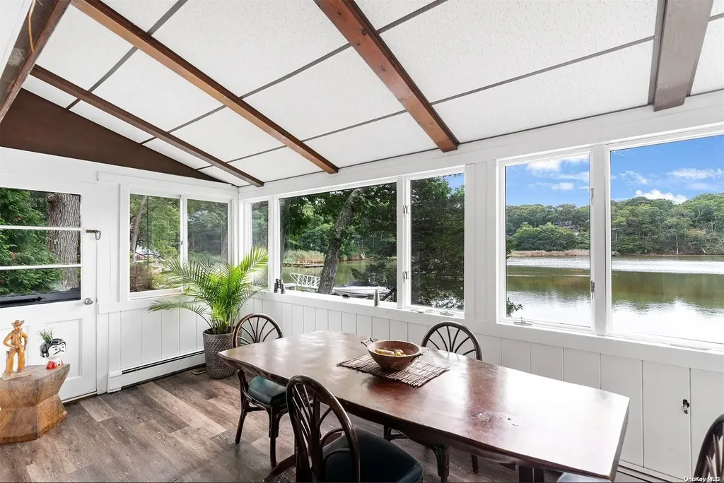2 Doris Lane Southampton NY 11968