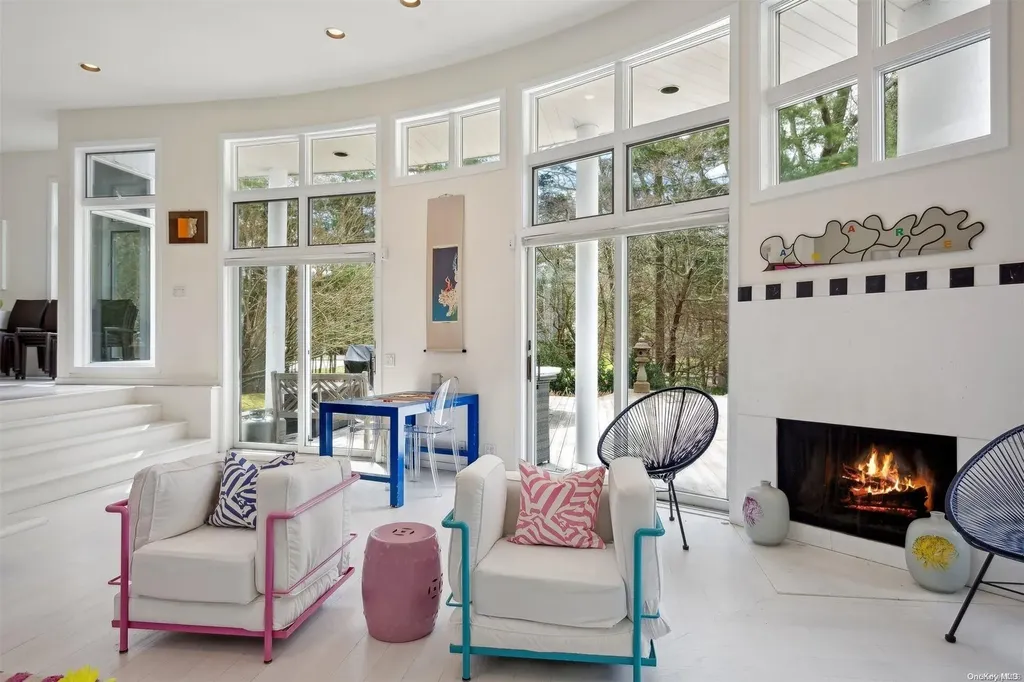 27 Deerwood Path Southampton NY 11968