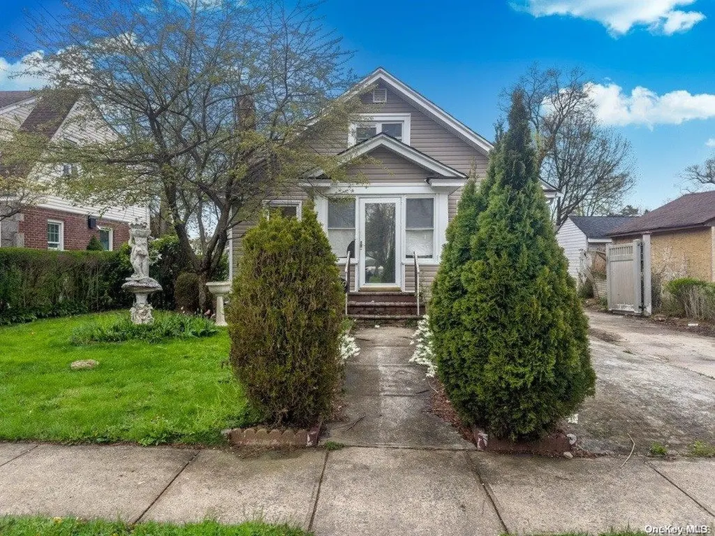 99 Evans Avenue Freeport NY 11520