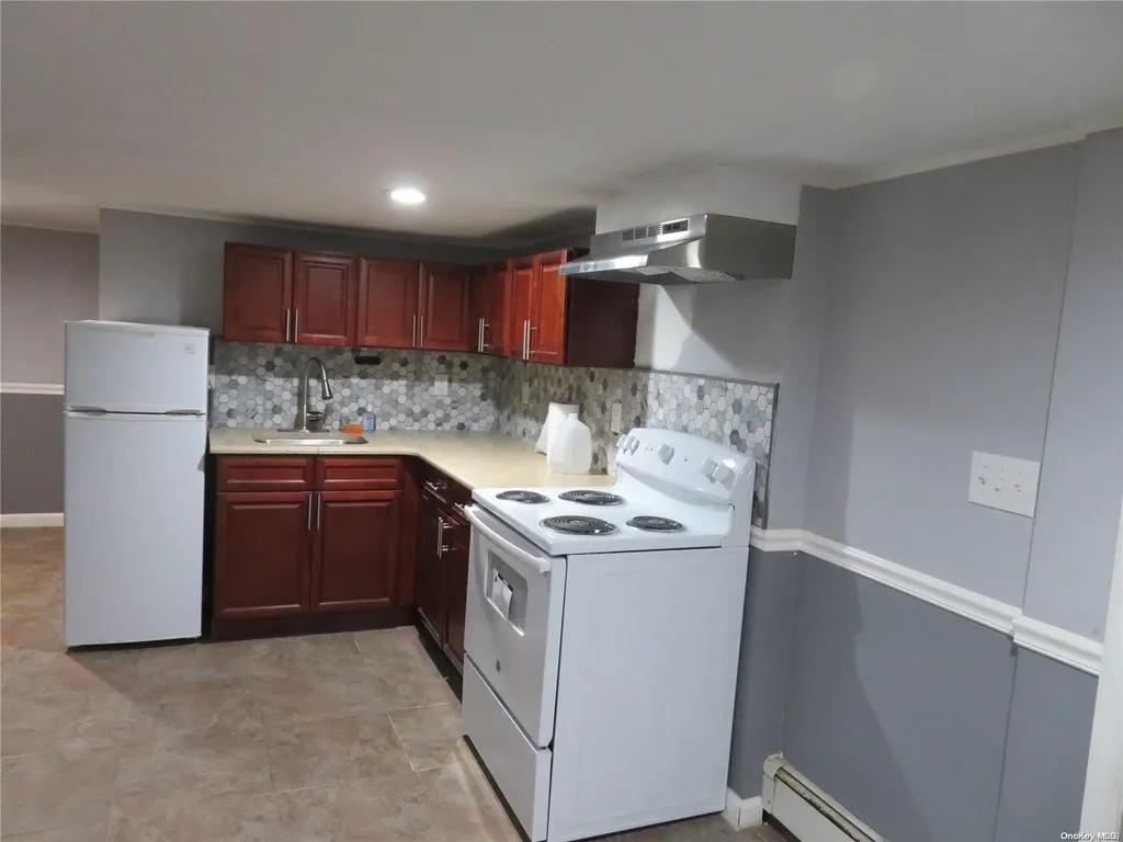 1158 Nugent Avenue Bay Shore NY 11706