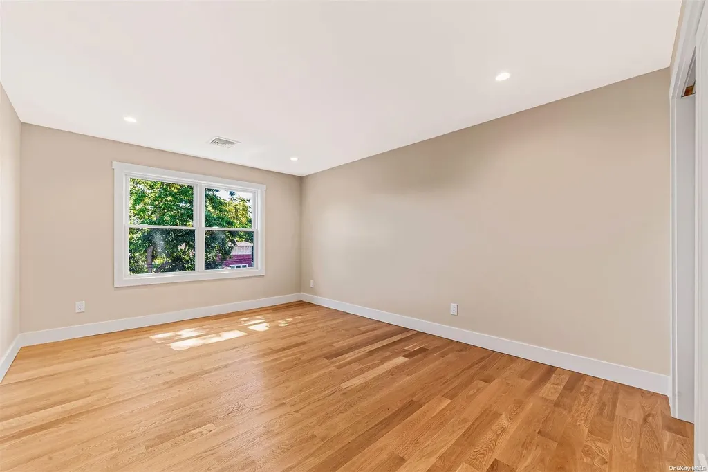 3748 Marilyn Drive Seaford NY 11783