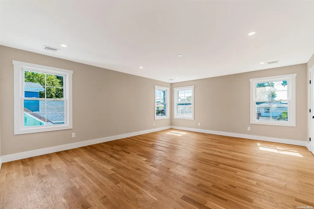 3748 Marilyn Drive Seaford NY 11783