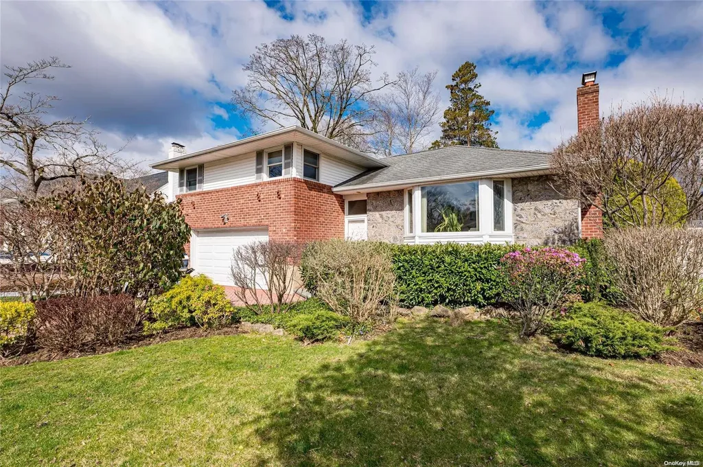 19 Andover Drive Syosset NY 11791