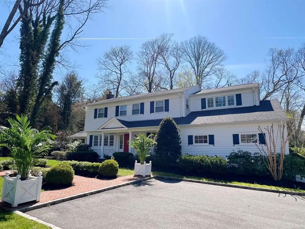 128 Midland Street Cold Spring Harbor NY 11724