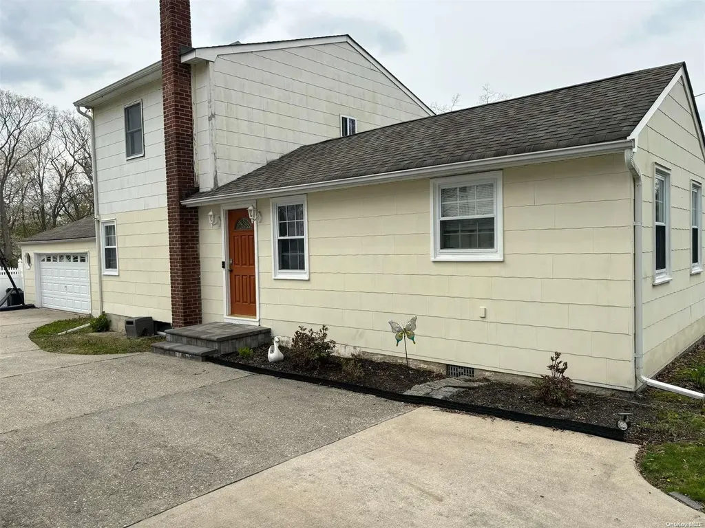 344 Dare Road Selden NY 11784