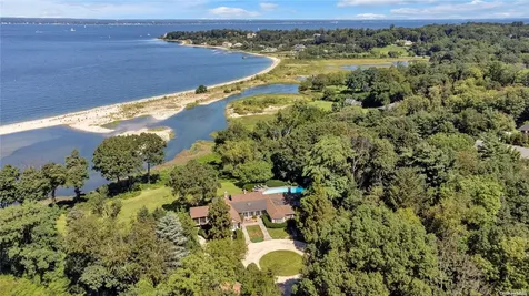 120 West Creek Farms Road Sands Point NY 11050