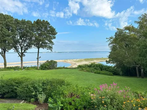 120 West Creek Farms Road Sands Point NY 11050