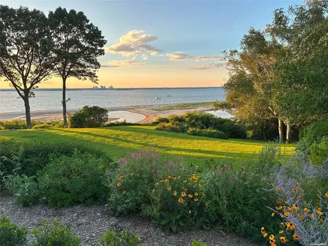 120 West Creek Farms Road Sands Point NY 11050