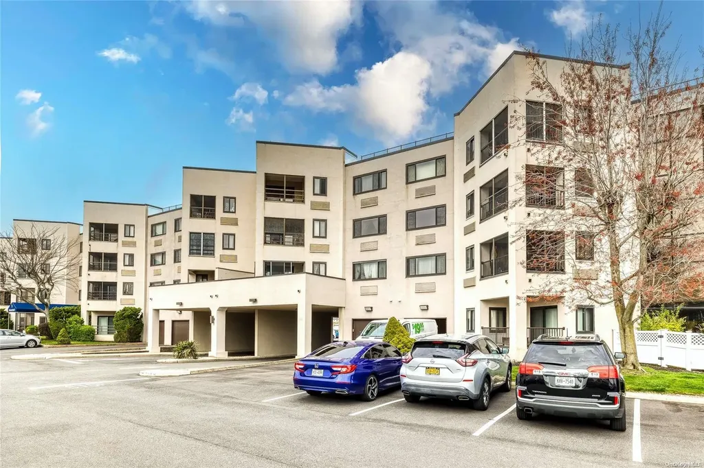 725 Miller Avenue Freeport NY 11520