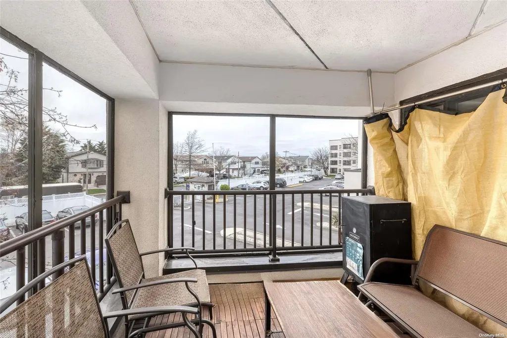 725 Miller Avenue Freeport NY 11520