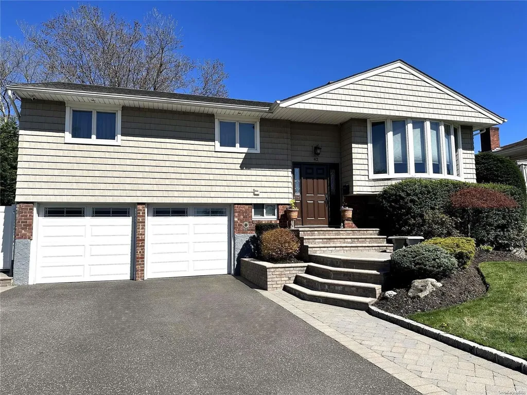 42 Page Drive Hicksville NY 11801