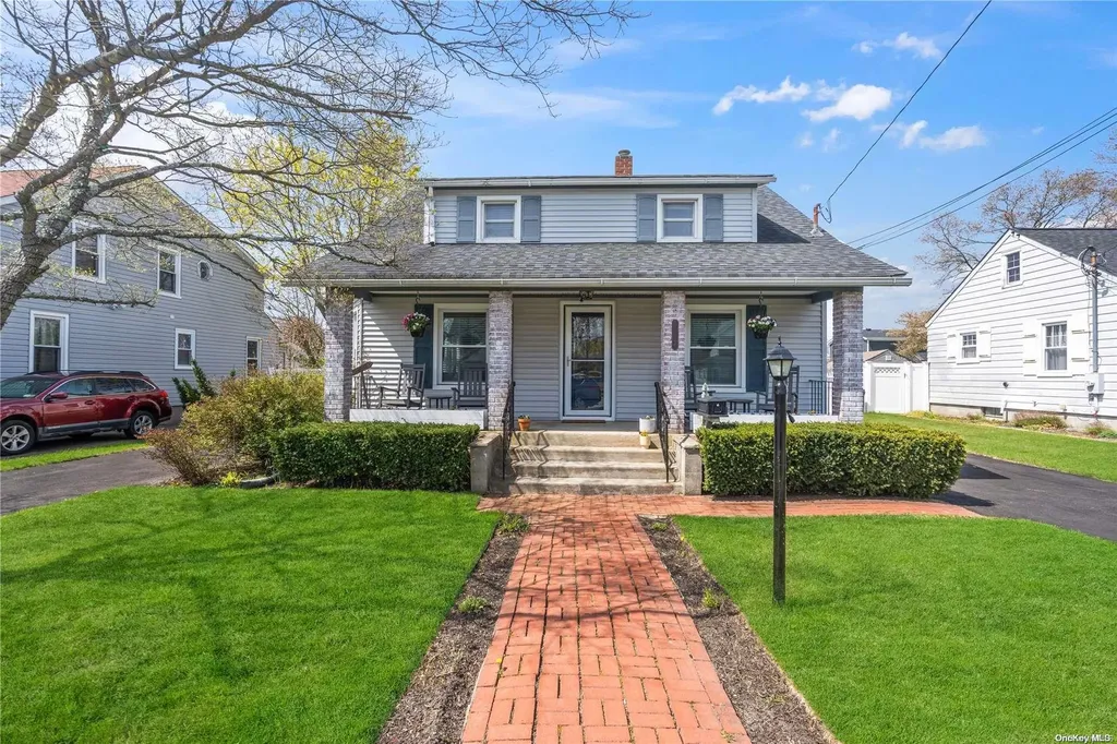 112 Cedar Avenue Patchogue NY 11772