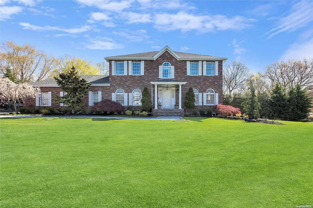 49 Sunhill Road Nesconset NY 11767