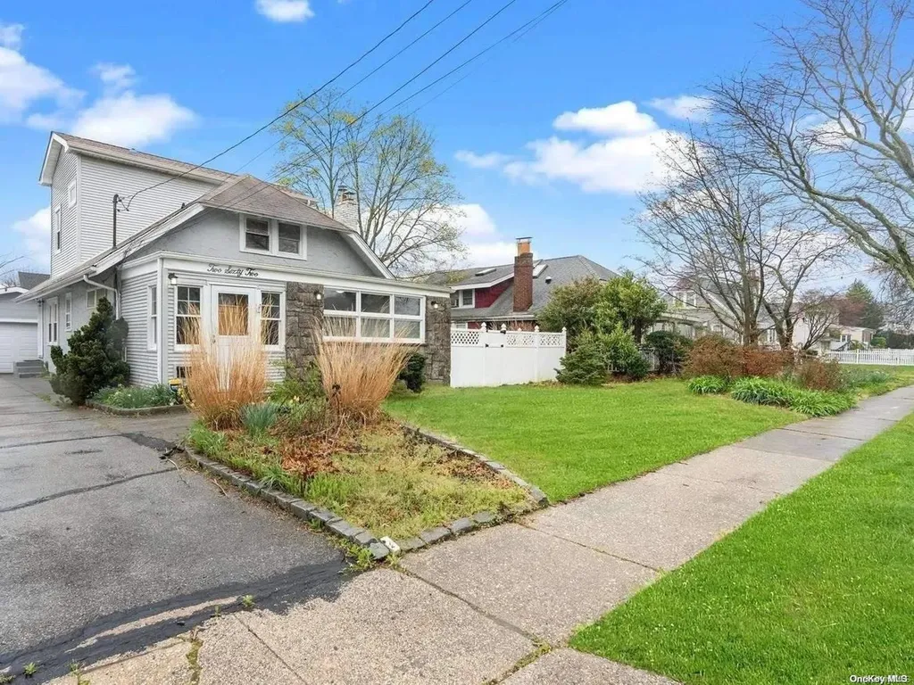 262 Elizabeth Avenue Oceanside NY 11572