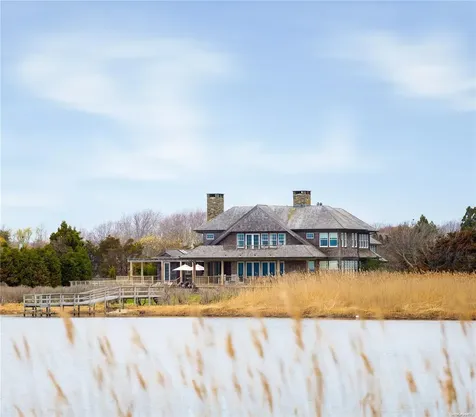 155 Seascape Lane Sagaponack NY 11962