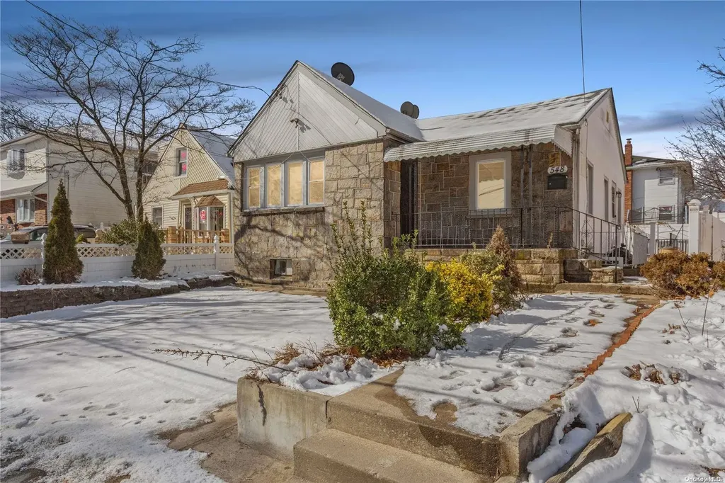 548 Keller Avenue Elmont NY 11003