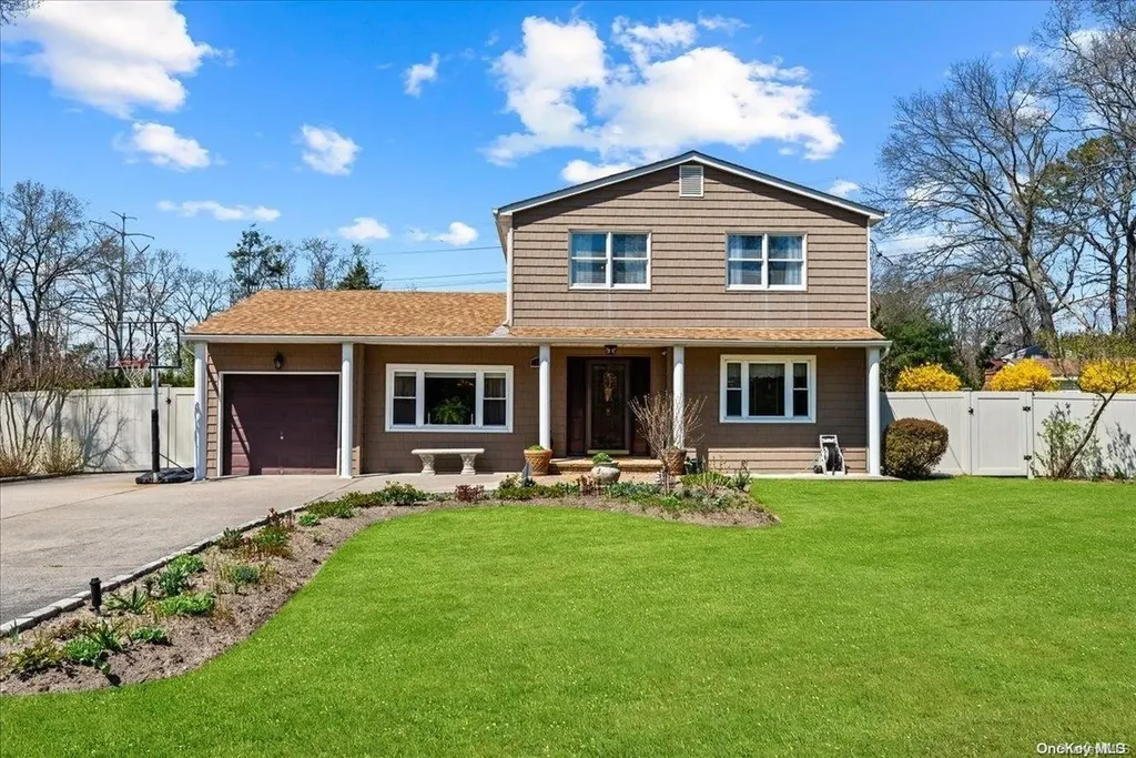 111 Edgewood Avenue Ronkonkoma NY 11779