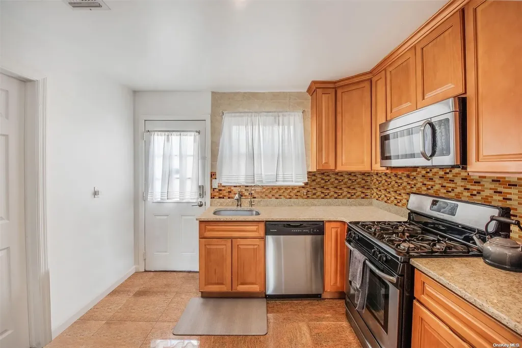 41 Doherty Avenue Elmont NY 11003