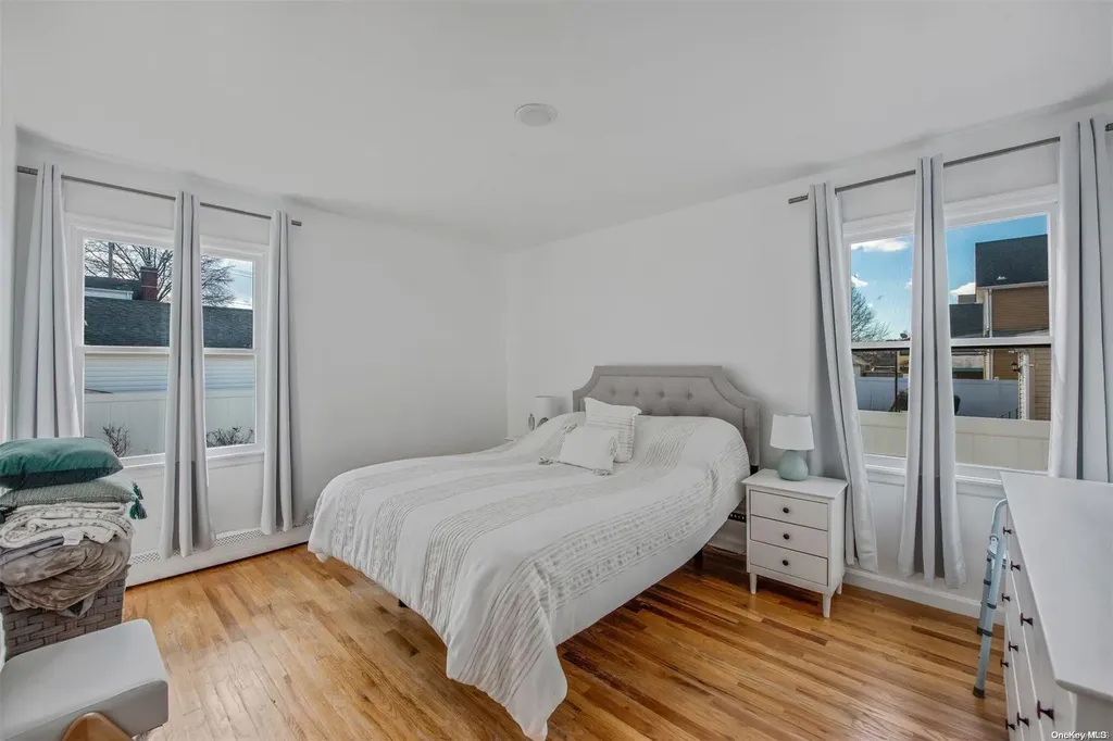 41 Doherty Avenue Elmont NY 11003