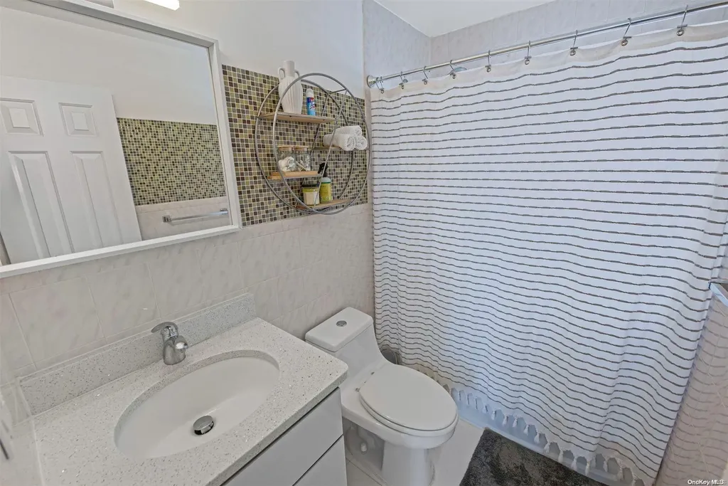 41 Doherty Avenue Elmont NY 11003