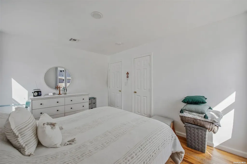 41 Doherty Avenue Elmont NY 11003
