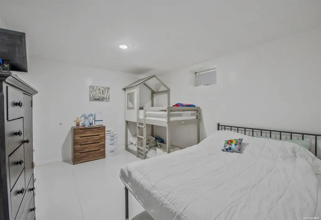 41 Doherty Avenue Elmont NY 11003